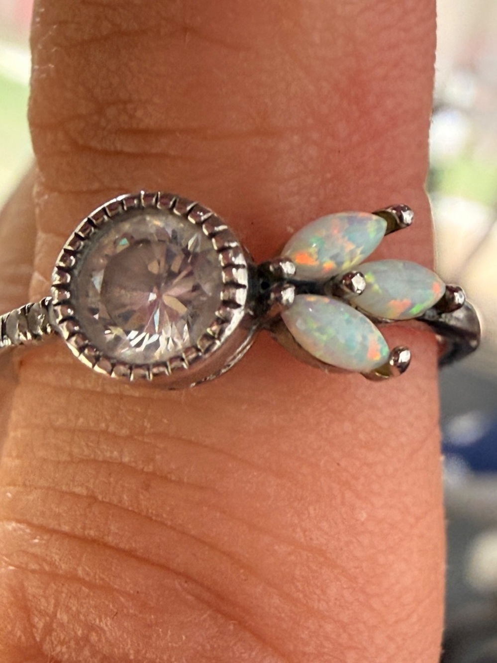 VTG Opal Accent Silver Ring with Clear Center Stone Sz6.75